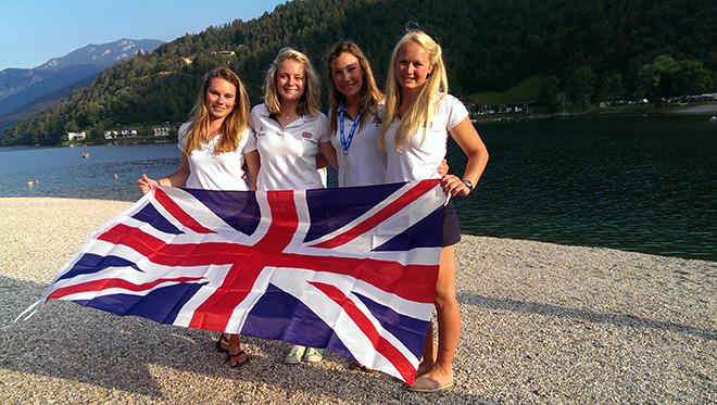 Team Vose celebrate Gold (GBR flag) © Fabio Franceschi